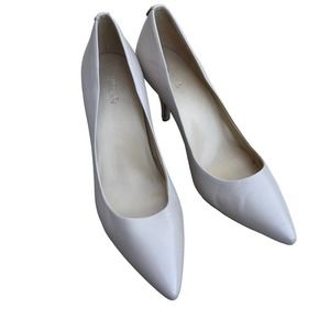 Michael Kors Pumps Womens Heels Shoes High Heel Professional 4” Heel Beige 9.5